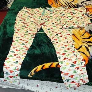 Old navy christmas sweater pajama bottoms 2 pairs